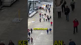 Pria ini Ketinggalan Pelayarannya yang Mahal❗😨 shorts shortvideo [upl. by Schlessel800]