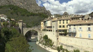 Entrevaux cité médiévale perchée sur son éperon  Météo à la carte [upl. by Fai835]