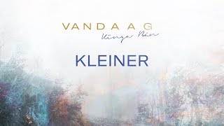 Kinga Bán  Kleiner Lyrics  Vandaag [upl. by Airdnaz686]