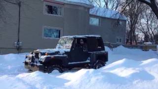 EASY PEASY Jeep getting stuck in the snow [upl. by Anile]