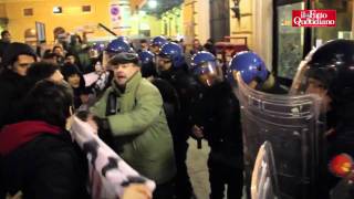 Bologna No Tav scontri e stazione occupata [upl. by Maggi]