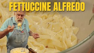 Fettuccine Alfredo  La ricetta di Giorgione [upl. by Nnad]