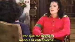 Michael Jackson Porque se pone la mano quotahiquot sub español [upl. by Irrac]