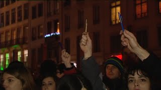 LYON 1ER ANNIVERSAIRE ATTENTAT CHARLIE HEBDO LES ACTEURS [upl. by Schuh771]