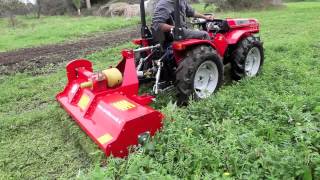 trattore a Carraro tigre 3200 con trincia erba DelMorino cavalliecavalliSardegna [upl. by Brigida]