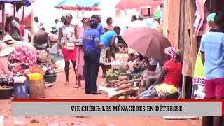 VIE CHÈRE  LES MÉNAGÈRES EN DÉTRESSE [upl. by Sinai]