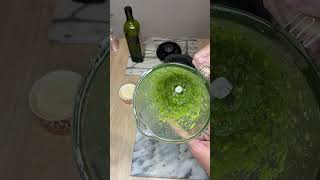 Lunique recette italienne du Pesto alla Genovese fait maison  food recette recipe shorts [upl. by Ehman]