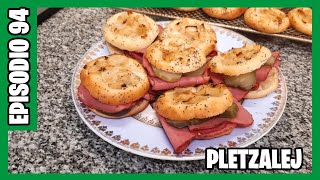 PLETSALEJ receta COCINA JUDÍA PANCITOS DE CEBOLLA CON PASTRÓN Y PEPINILLOS UN POEMA [upl. by Arodasi]