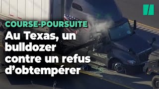 La police du Texas a recours à un bulldozer pour faire sortir un conducteur qui refuse d’obtempérer [upl. by Aleihs]