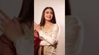 Hira Mani viral dance  Hira Mani viral video  Hira Mani dance viral video  Hira Mani singing ost [upl. by Samira969]