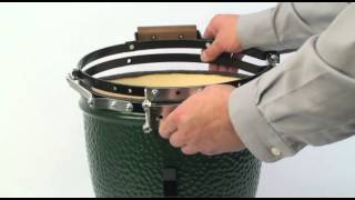 Assembly Big Green Egg Mini [upl. by Eustacia]