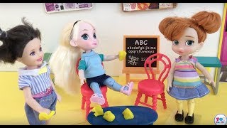 School Elsa and Anna go School Little Annas First Day Cafeteria Maths Problems Teacher Barbie [upl. by Eniamahs]