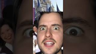 Princesa Tiana Sufre Racismo en Disneyland [upl. by Charlot846]