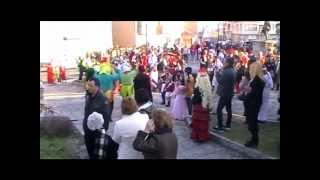 DESFILE DE CARNAVAL 3 [upl. by Anaidirib670]