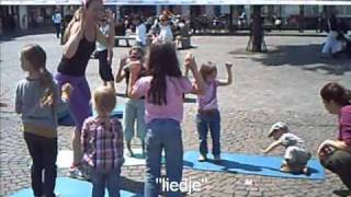 Buitenspelen kinderen peuters kleuters [upl. by Liebman]