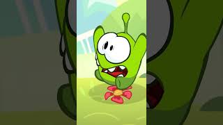 Om Nom يحصل على هدية من الفضاء 🚀 Supernoms كاريكاتير 👾 Cut The Rope omnom cuttherope shorts [upl. by Anua]