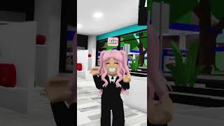 MAMAN A ABANDONNÉ SA FILLE DANS ROBLOX  😥 [upl. by Sosthena]