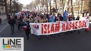 Manifestation contre lislamisation et limmigration  Paris  France 09 mars 2014 [upl. by Sacrod]