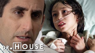 Exorcismo vs Medicina Tradicional  Dr House Diagnóstico Médico [upl. by Bridges]