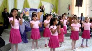 Coreografia Infantil do Hino Ah eu sou de Cristo [upl. by Dalohcin]