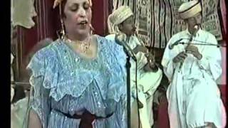 Cheikha Mouni 38  Folklore Chaoui  Gasba Chaouia [upl. by Gothar]