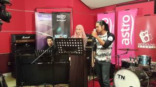 Memori Berkasih  Siti Nordiana ft Lan Kristal [upl. by Claybourne]