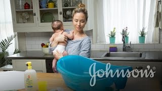 How To Prepare for Newborn Bath  JOHNSON’S® [upl. by Files]