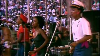 Sipho Hotstix Mabuse performing with the band Harari at 702s Concert in the Park in 1985 [upl. by Conners166]