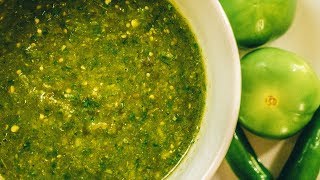 Salsa Verde Mexicana  Receta De Como Preparar Salsa Casera [upl. by Hsekin242]