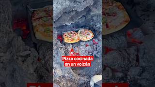 Pizza COCINADA en un VOLCĆN š±š‹ [upl. by Nela]