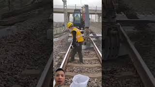 Thay ray machinerytools train railway construction automobile xuhuong smartworkers short [upl. by Ahsitniuq]