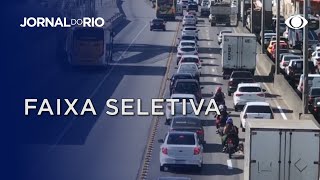 Prefeitura do Rio anuncia flexibilização da faixa seletiva da Av Brasil [upl. by Obel133]