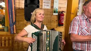 Sänger und Musikantenstammtisch beim Buschenschank Friedl — 1392024 — Mitschnitt [upl. by Akinet]