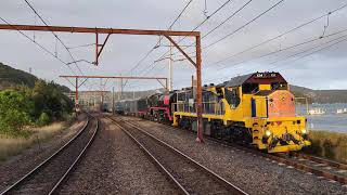 X54R766 Steam Locomotive en route to Canberra through Sydney [upl. by Liek373]