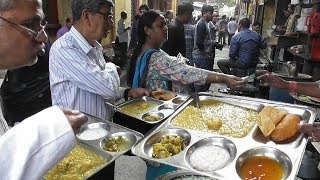 Chitto Babur Dokan  Khichdi PayeshSweetVeg Curry Chatni Beguni Papad  Kolkata Deckers Lane [upl. by Dnalsor]