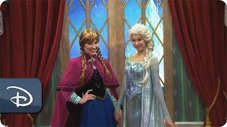 Meet and Greet with Elsa and Anna in Epcot with a Let It Go Singalong [upl. by Asehr]