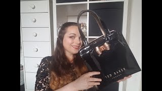 WHATS IN MY HANDBAGTED BAKER SHOPPER BAG [upl. by Hafinah]