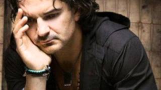 quot18 motivos pa dejartequot Quien  Ricardo Arjona [upl. by Streeto]