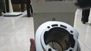 QUATTRINI M244 UNBOXING VESPA [upl. by Steinman]