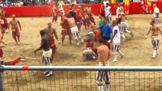 Calcio Storico Fiorentino Firenze 2011  3 [upl. by Ailemor]