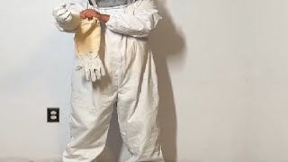 Beekeeping Suit Apiarist Beekeeping Jacket with Sheepskin Gloves Review [upl. by Chemar]