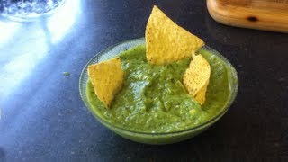 Cómo Hacer Guacamole con tomatillo delicioso [upl. by Melonie496]