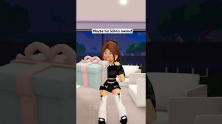 MOM STOLE MY CHRISTMAS PRESENT😲robloxshorts berryave roblox [upl. by Aihsiyt]