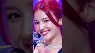 BTS V wink Nancy  Nancy momoland whatsApp status  Full screen  Muskan Edit  4kshorts tranding [upl. by Ylle673]