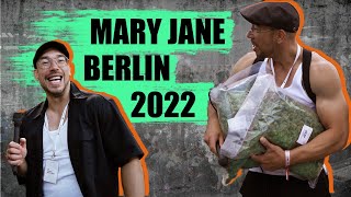 Mary Jane mit Maximilian Pollux  Spaß auf der Hanfmesse 2022 [upl. by Thurstan]