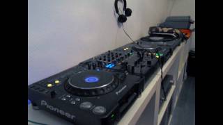 Ladies and gentlemen im your DJ Original sample amp DL [upl. by Rednasyl]