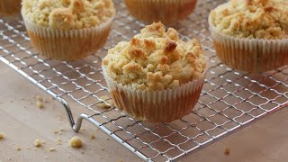 Schnelle Apfelmus Muffins mit Streuseln  Apple Sauce Muffins with Crumbles  ENG SUBS [upl. by Ecinnahs311]