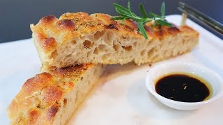 RECEITA FOCACCIA CROCANTE MACIO E DELICIOSO UM DOS MELHORES PÃES QUE JA FIZ [upl. by Sydel713]