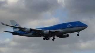 Rare landing Boeing 747406M Oostbaan 0422 KL686 Amsterdam Schiphol Airport PHBFU [upl. by Aehtorod446]