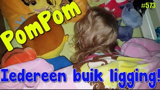 POMPOM maakt van alles mee met Bobbilee Samen ZWEMMEN eten maar ook slapen 573 [upl. by Jehanna]